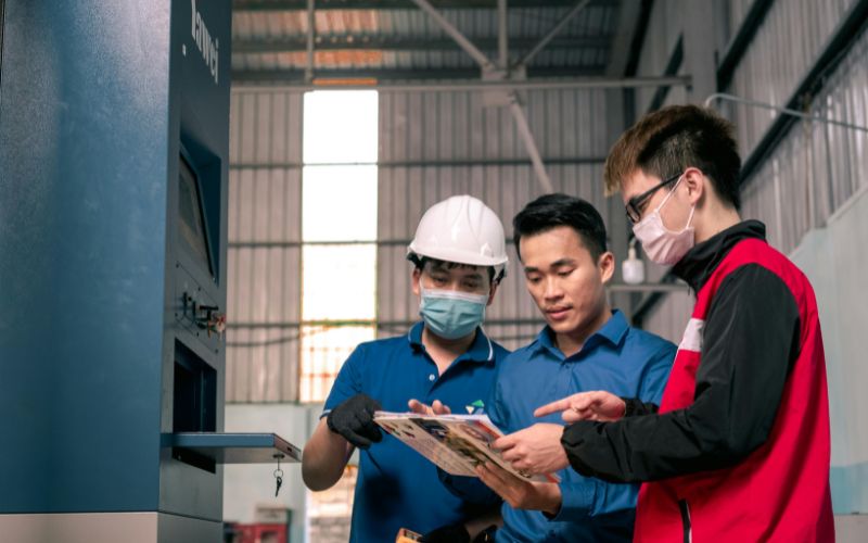 Saudization of Maintenance and Operation Jobs in Saudi Arabia Nears Implementation